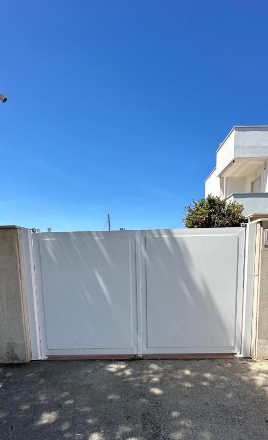 Villa Antonia Sul Mare Con Piscina Torre A Mare Bari Zewnętrze zdjęcie